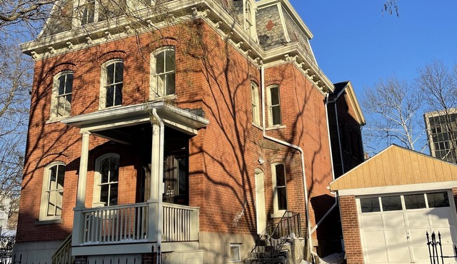 Large Renovated Historic House in Heart of Poughkeepsie