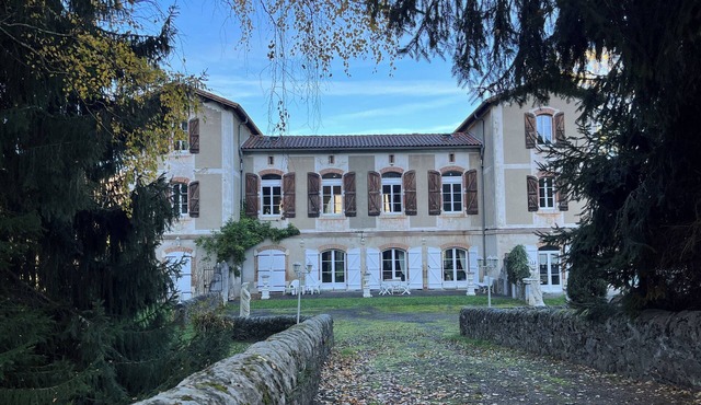 Large residence in the Pyrenees sleeping up to 20 people