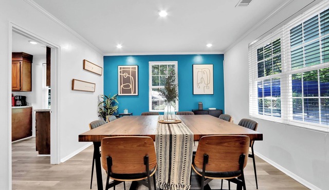 Large Retreat with Hot Tub + Big Yard, Sleeps 16!