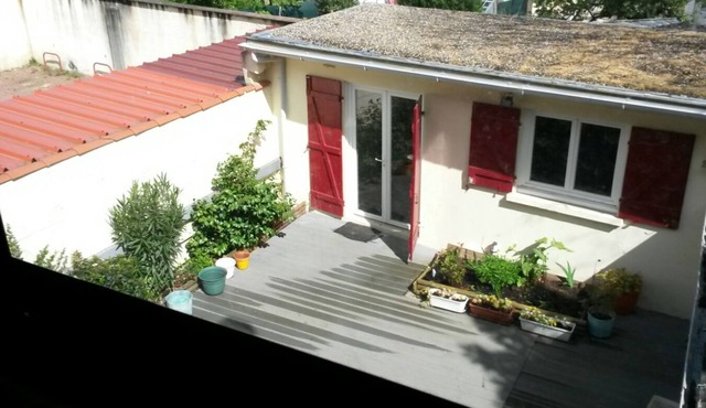 Large room in a shared flat near Bordeaux-centre (Talence) and universities