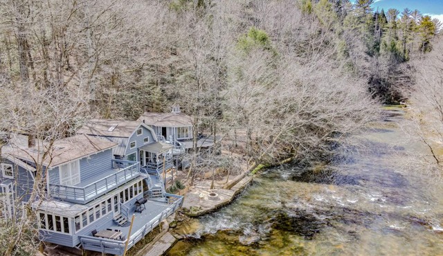 Large Rustic River House @ Ellijay w HOT TUB