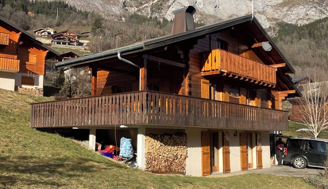 Large Savoyard Ski Chalet in the heart of the Portes du Soleil - Winter & Summer