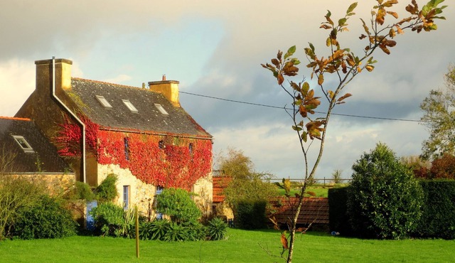 Large Seaside Breton Longhouse Sleeps 10, 1km from Beautiful Clean Sandy Beaches