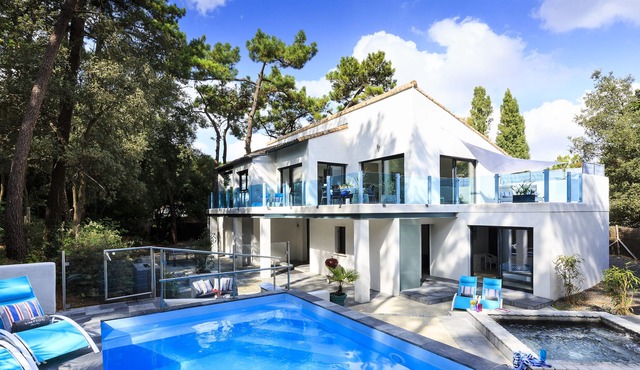 Large Secluded Beach House With Heated Pool&Jacuzzi. Sea Views To Ile De Re