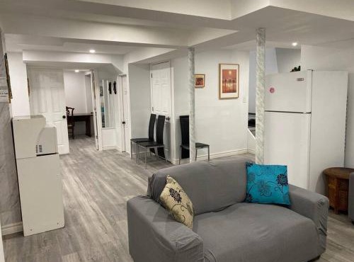Large Separate Entrance Basement Unit 2Beds 1Washroom Sleeps 4-6