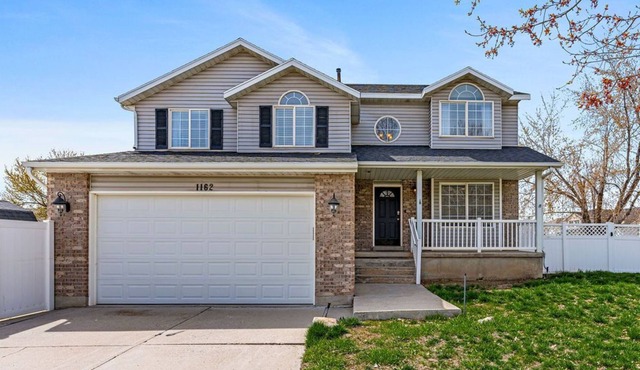 Large Serene Farmington Retreat, Close to Lagoon, SLC, Park City & 8 Ski Resorts