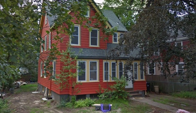Large single family house rental with yard and parkings near Harvard University