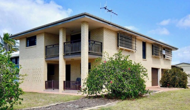 Large & Spacious - 159 ESPLANADE