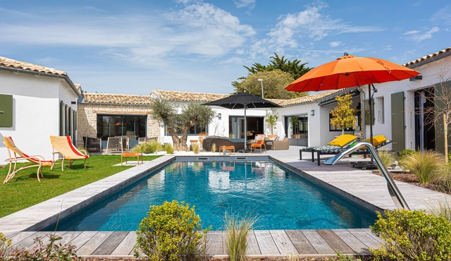 LARGE STANDING VILLA 7 BEDROOMS 14 PEOPLE POOL GARDEN - WOOD BEACH