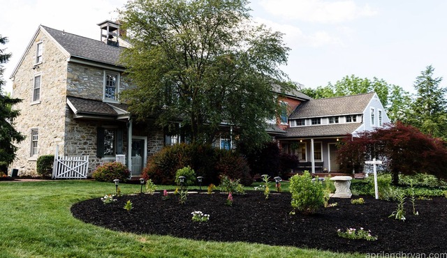 Large Stone Farm House With Beautiful In-Ground Pool Across from Nook Sports