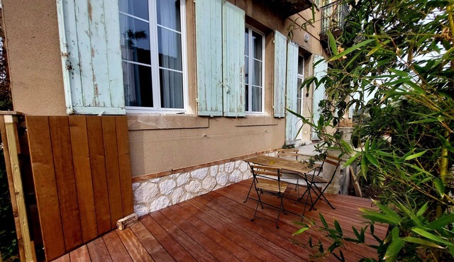 Large Studio 4 persons Enclosed parking Fibre