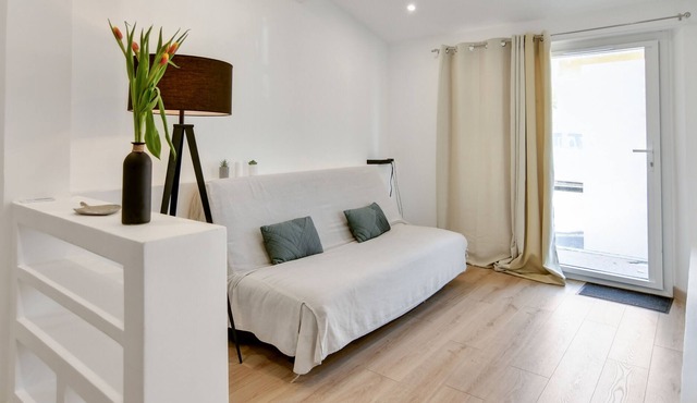 Large studio in a calm neighborhood close to Montpellier center - Welkeys