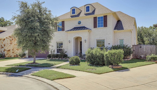 Large Sugar Land Home ~ 24 Mi to Downtown Houston!