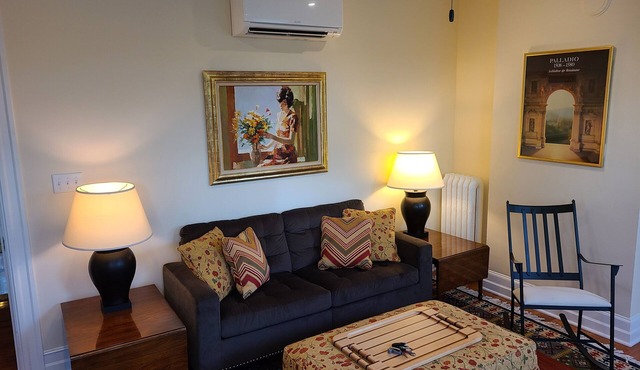 Large, Sunny, Spacious Apartment Steps From Main Street, Catskill