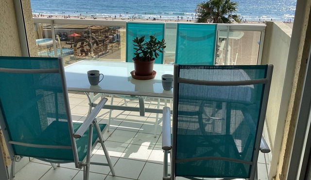 Large T2 1st line 180° view and parking space