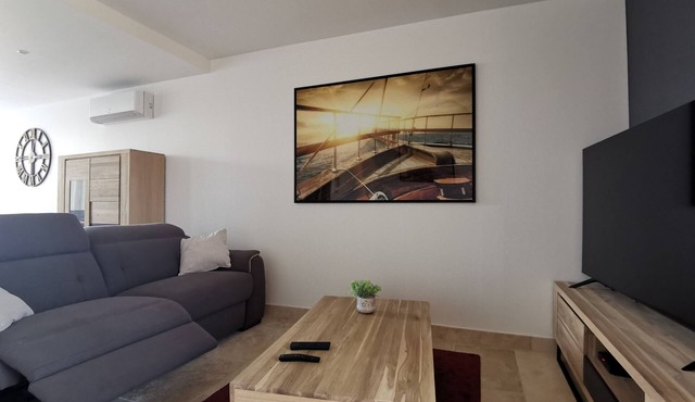 Large T3 85 m² located 15 min walk from the beaches