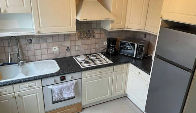 Large T3 Quiet terrace Citadel view