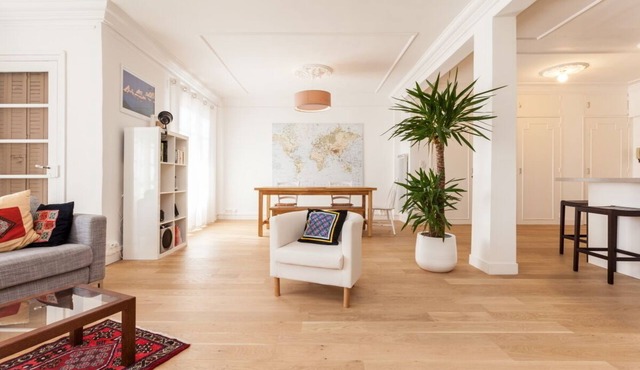 Large T3 with & balcony near train station ☀ ☀ ☀ ☀ ☀