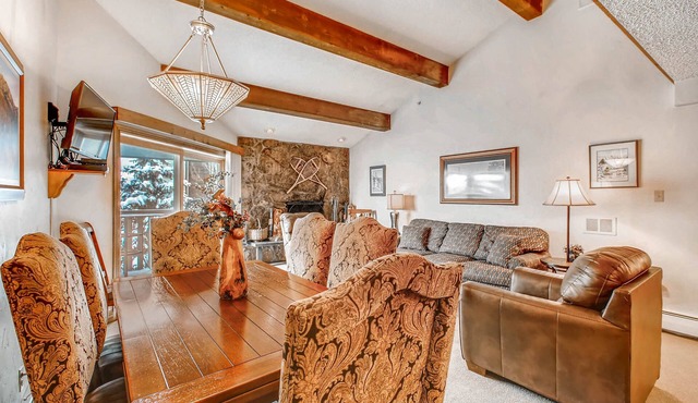 Large top-floor Vail Condo with Views | W405