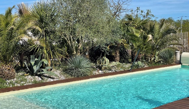 Large Touraine house with swimming pool Near A10, Private park, Hammam