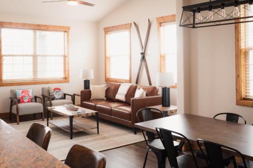 Large & Updated Driggs Condo Close to Town! 40 miles to Grand Teton!