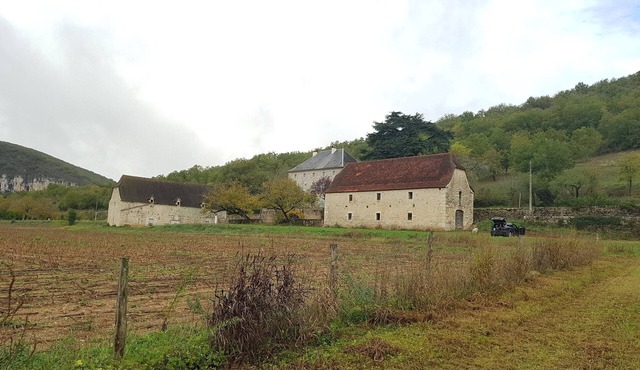 Large vacation home in the Lot in the heart of the Quercy regional park