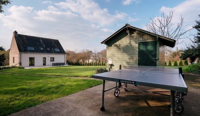 LARGE VACATION HOME BY THE SEA FOR FRIENDS AND FAMILY