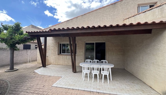 Large villa 10 pers near beach, 5 bedrooms, quiet