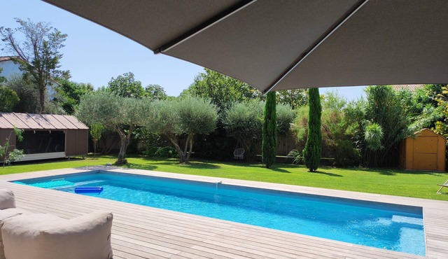 Large villa 220 m2 with swimming pool on 1200 m2 in Camargue near the sea