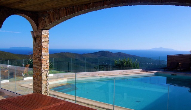LARGE VILLA - 4 * - HEATED SWIMMING POOL, 180° SEA VIEW - AIR CONDITIONED n
