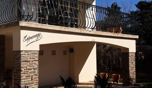 Large villa with garden in a quiet location at the foot of the Albères mountains