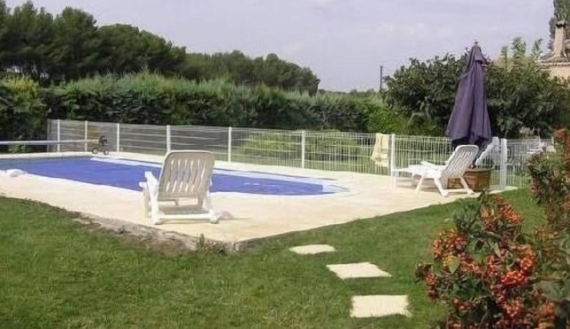 Large villa in a quiet swimming pool fenced trampoline tent reception VIDEOPRO bike