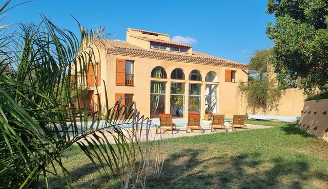Large villa in the heart of nature between sea and mountains at the foot of the Canigou mountains