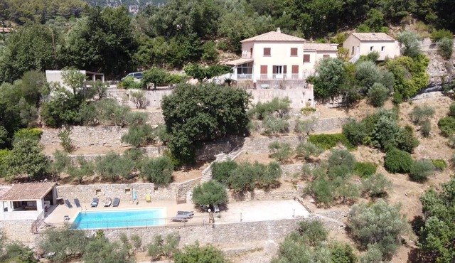 Large villa Magnificent swimming pool Breathtaking view Change of scenery guaranteed