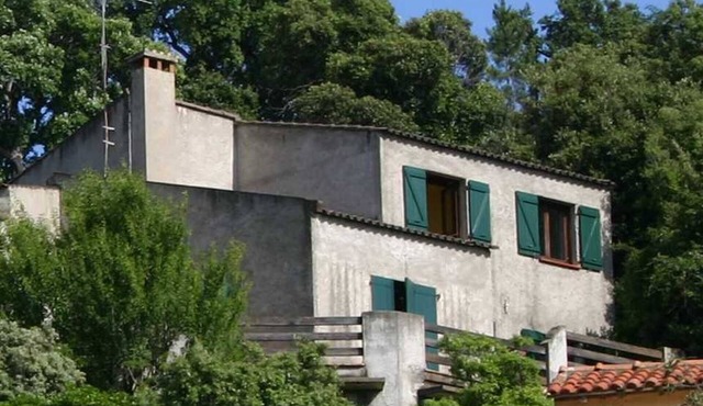 Large villa rental, 6 to 10 p, near Porticco