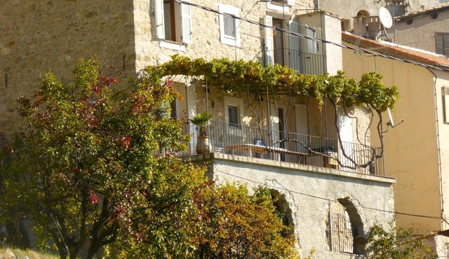 Large village house/Exceptional view for 8 people.