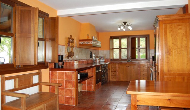 Large Village House La Llosa in Noriega.
