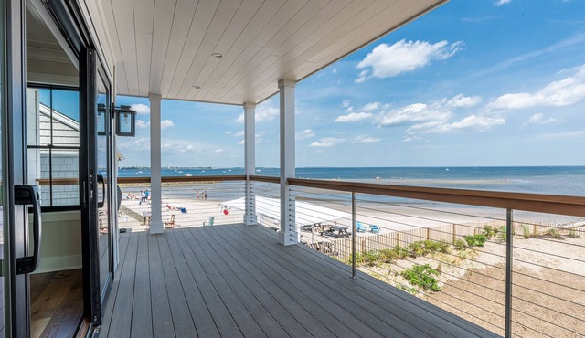 Large waterfront beach house at the Point ! Bring your family and friends