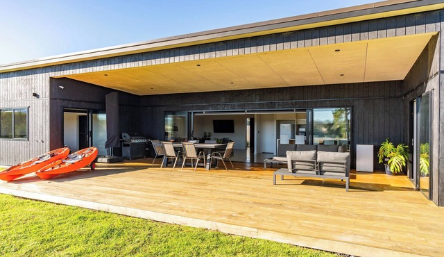 Large Waterfront Mangawhai Holiday Home Enjoy the Beaches