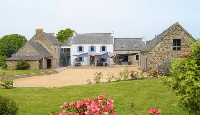 Large weaving house completely renovated TY KERGORRE