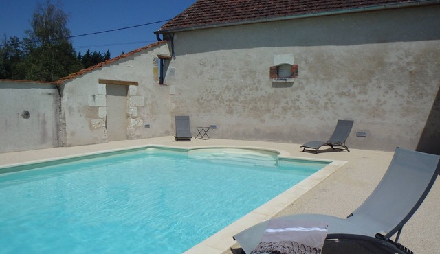 Large, well-equipped gîte and spa (optional) - between Touraine and Berry