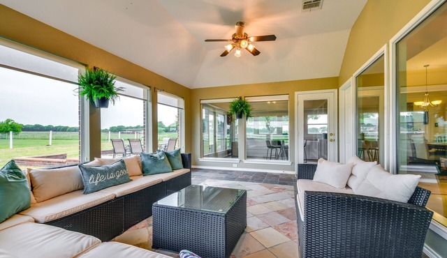 Large Yard: Pet-Friendly Waxahachie Vacation Home!