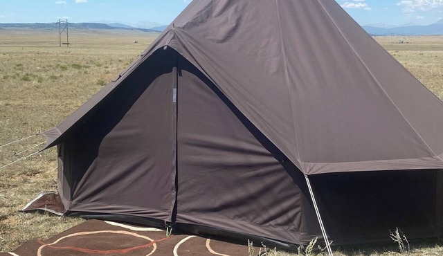 Large Yurt Tent w Views, Firepit & Easy Access To Reservoir