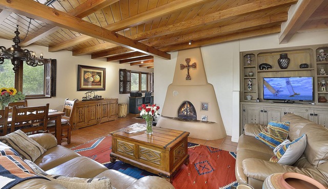 Large1920s Pueblo Revival Adobe Home: 3blk to plaza, private courtyard/garden