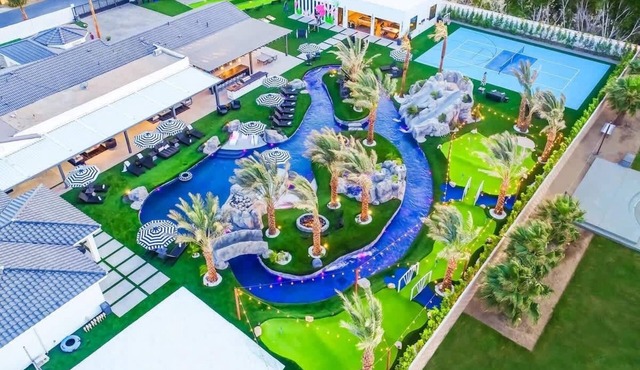 Largest Lazy River Resort!Theater,Pickleball,GameRM
