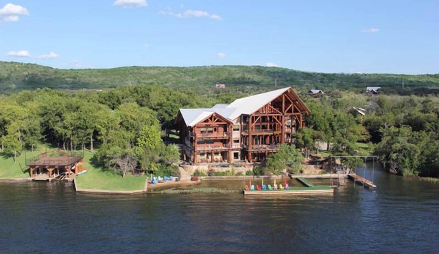 Largest Retreat|Lake LBJ|Pool|Beach|Rope Swing