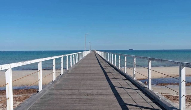 Largs Bay Beachside House - Beach - Wifi