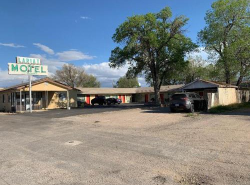 Lariat Motel