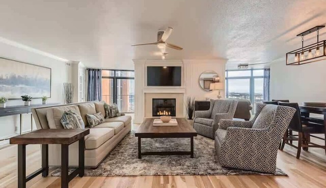 Larimer Luxury - Top Notch Amenities - Monthly
