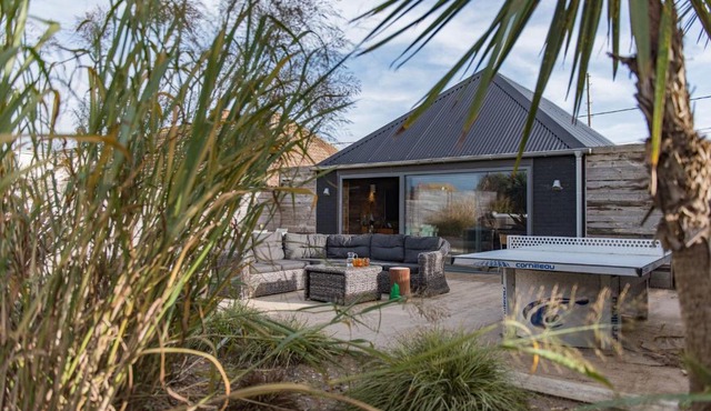 Lark Rise by Bloom Stays